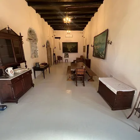 Katharsis - 15th C Venetian Palace - Naxos Old Town Ii